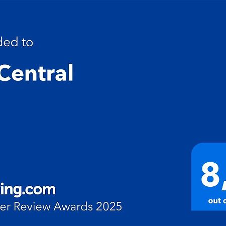 Le Central Руен Екстер'єр фото